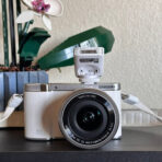 Used Samsung NX3000 Mirrorless Digital Camera (White) with 16-50mm Lens - Image 4