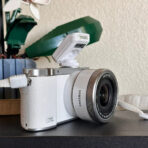 Used Samsung NX3000 Mirrorless Digital Camera (White) with 16-50mm Lens - Image 3