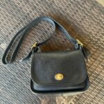 Vintage Coach Black 9965 Legacy Small Flap🩶🏙️ - Image 2