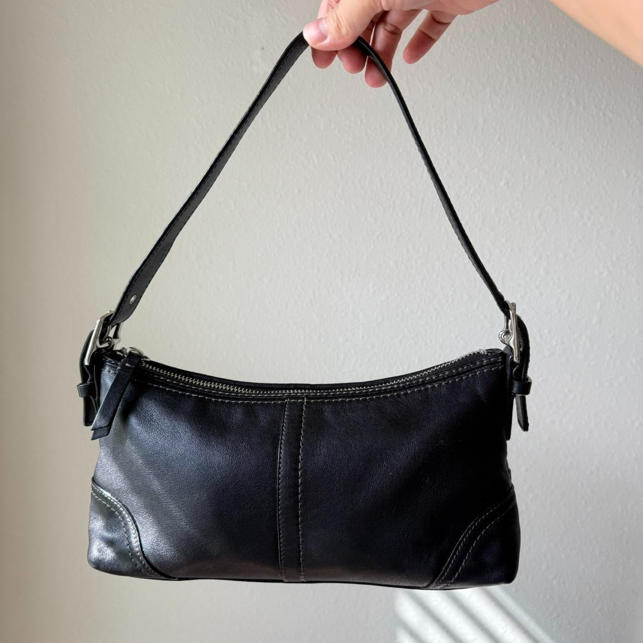 P0_-_2024-12-21T041154.844 Coach Baguette shoulder bag y2k - Image 1