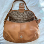 Authentic Vintage Coach Soho shoulder bag 9248 in tan - Image 6