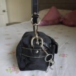 Y2K Vintage Coach Mini Double Turnlock Handbag Shoulder Bag🖤🍫 - Image 4