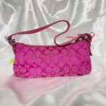 💖2004  Coach Signature CC Baguette Demi💖 - Image 2
