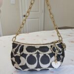 Vintage Y2K Coach Lurex Poppy Gold Hardware Small Shoulder Bag🌺🩷