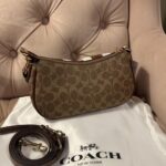 Coach Ashton Bag in Signature Canvas NEW - Image 3