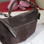 Y2K Vintage Coach Soho Brown Gold Suede Shoulder Bag Purse🤎🌆 - Image 2