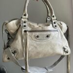 Preowned Authentic balenciaga city bag light 🥬🎄 - Image 2