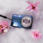 Used Blue Nikon Coolpix  S550 Digital Camera - Image 3