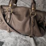 Authentic Miu Miu Purple Grey Leather Vitello Lux Bow Bag In Gold Hardware With Removable Strap🤎🌆 - Image 6