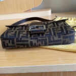 New Auth Fendi Baguette New Vintage It Bag🩷🍒 - Image 6