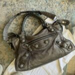 Preowned Authentic balenciaga city bag giant in faded grey🪻🍃 - Image 6