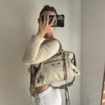 Preowned Authentic balenciaga city bag light 🥬🎄 - Image 3