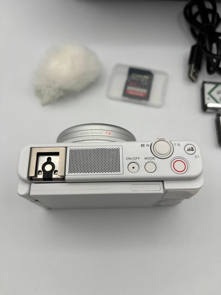 🎥 ULTIMATE VLOG SET // White Sony ZV-1 + Wireless Grip [Boxed & MINT] 💎 - Image 7